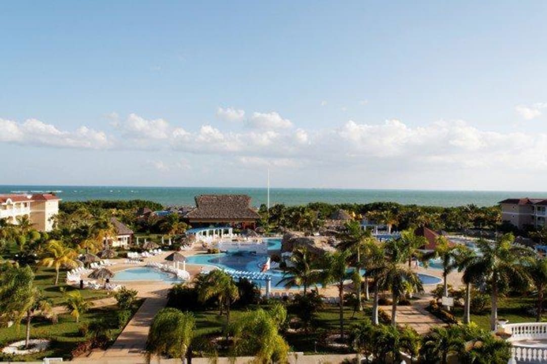 Poolanlage mit Strand Iberostar Origin Laguna Azul