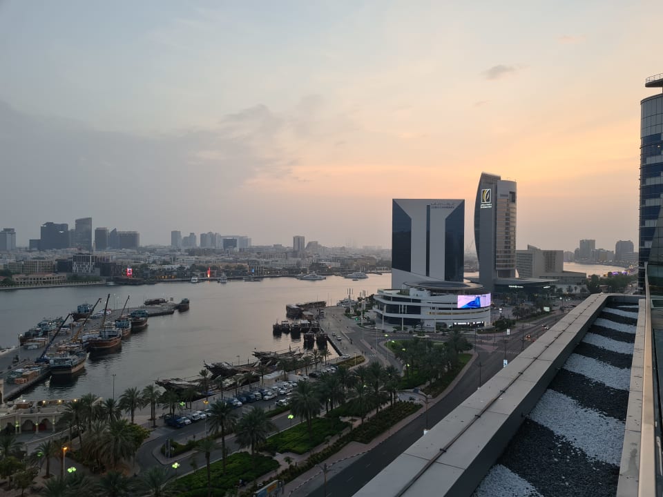 Ausblick Al Bandar Rotana - Creek