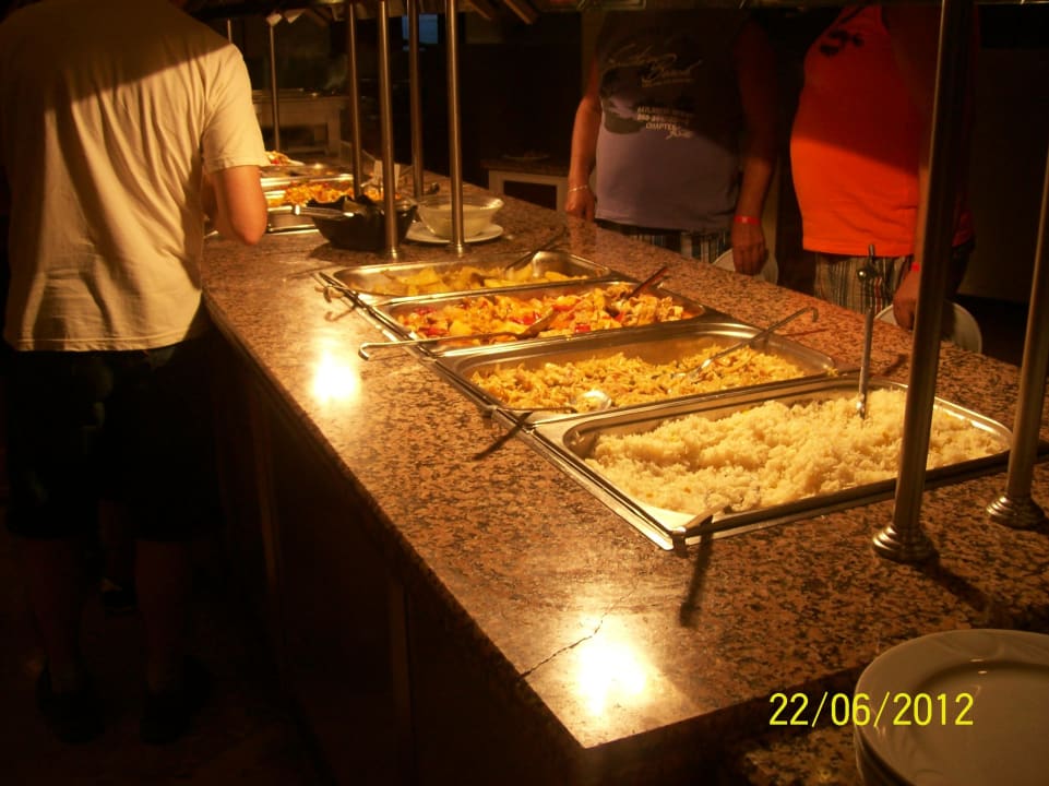 Ein kleiner Teil des warmen Buffets Kırbıyık Resort Hotel - Alanya
