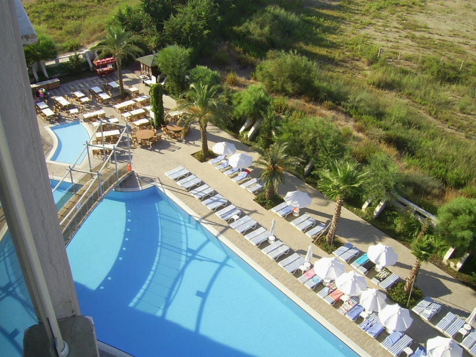 Relaxpool vom 6.Stock Saturn Palace Resort Hotel