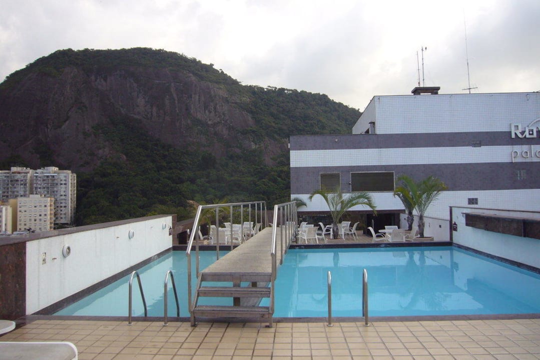 Pool auf der Dachterrasse Hotel Royal Rio Palace