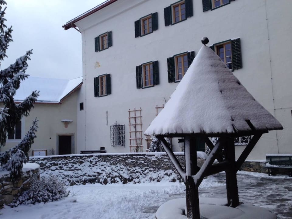 Innenhof Hotel Schloss Mittersill