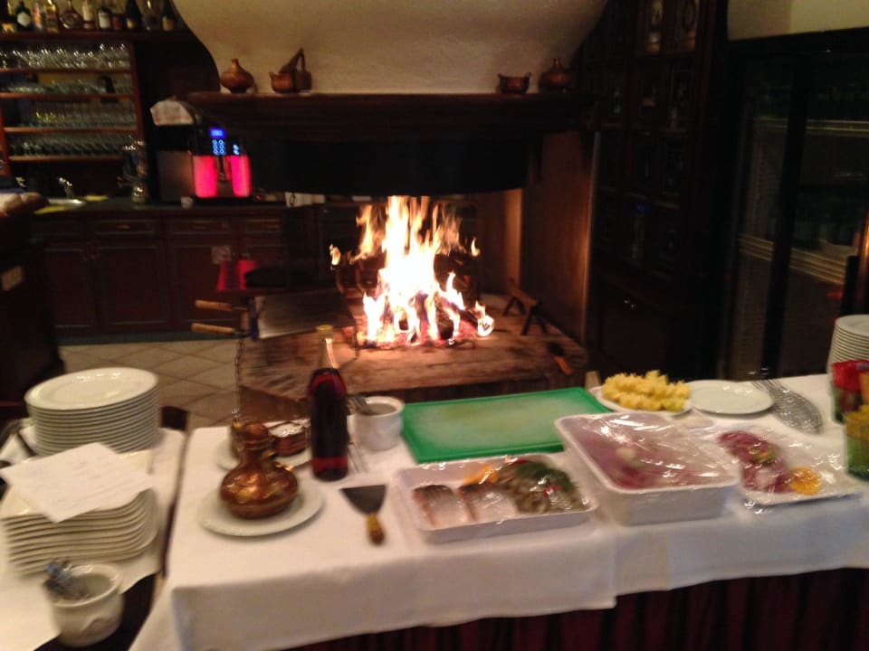 Der Chef kocht persönlich,am Fogolar, Sensation ! Cella Central