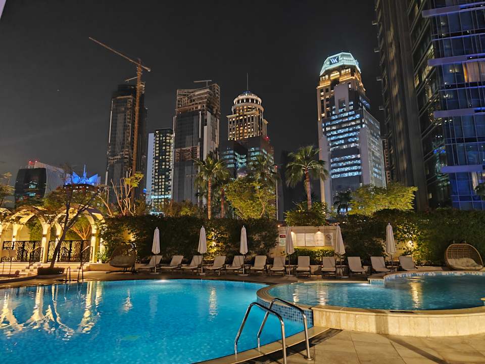 Pool City Centre Rotana Doha
