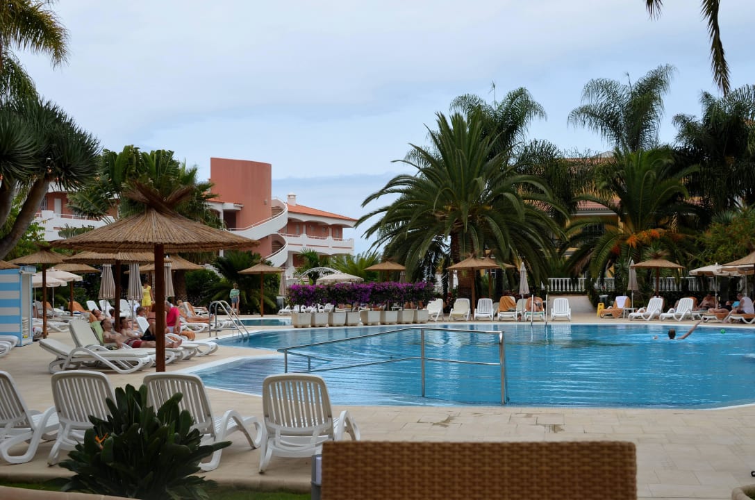 Der Poolbereich Hotel Riu Garoe