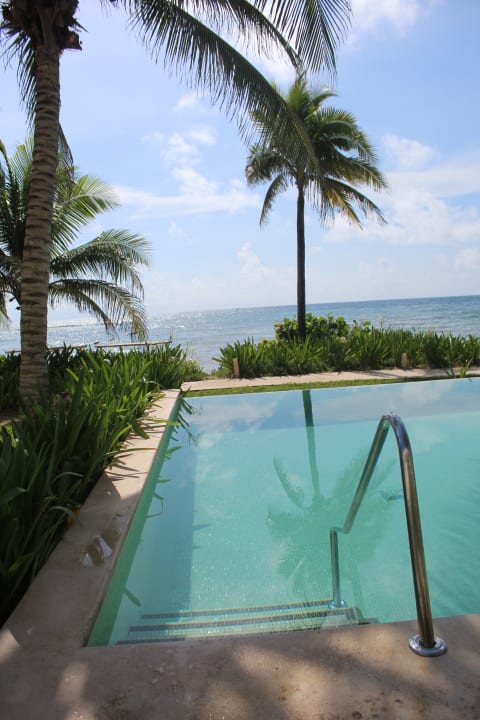 Pool Akumal Bay Beach & Wellness Resort