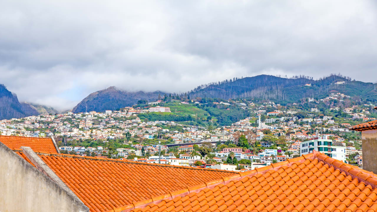 Außenansicht Apartamentos Funchal by Petit Hotels