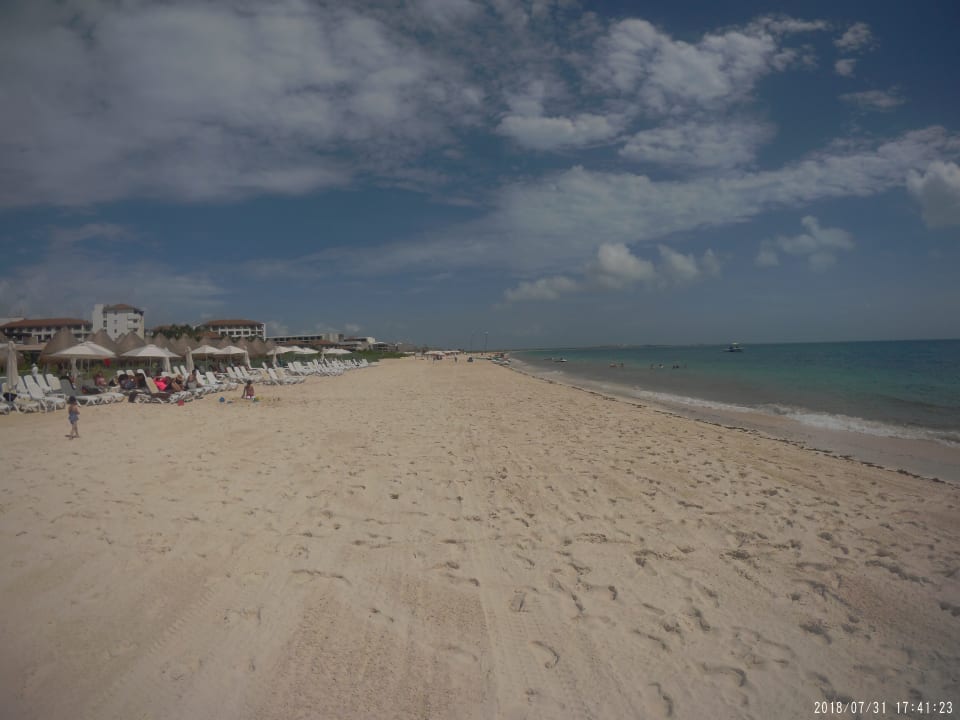 Strand Dreams Playa Mujeres Golf & Spa Resort