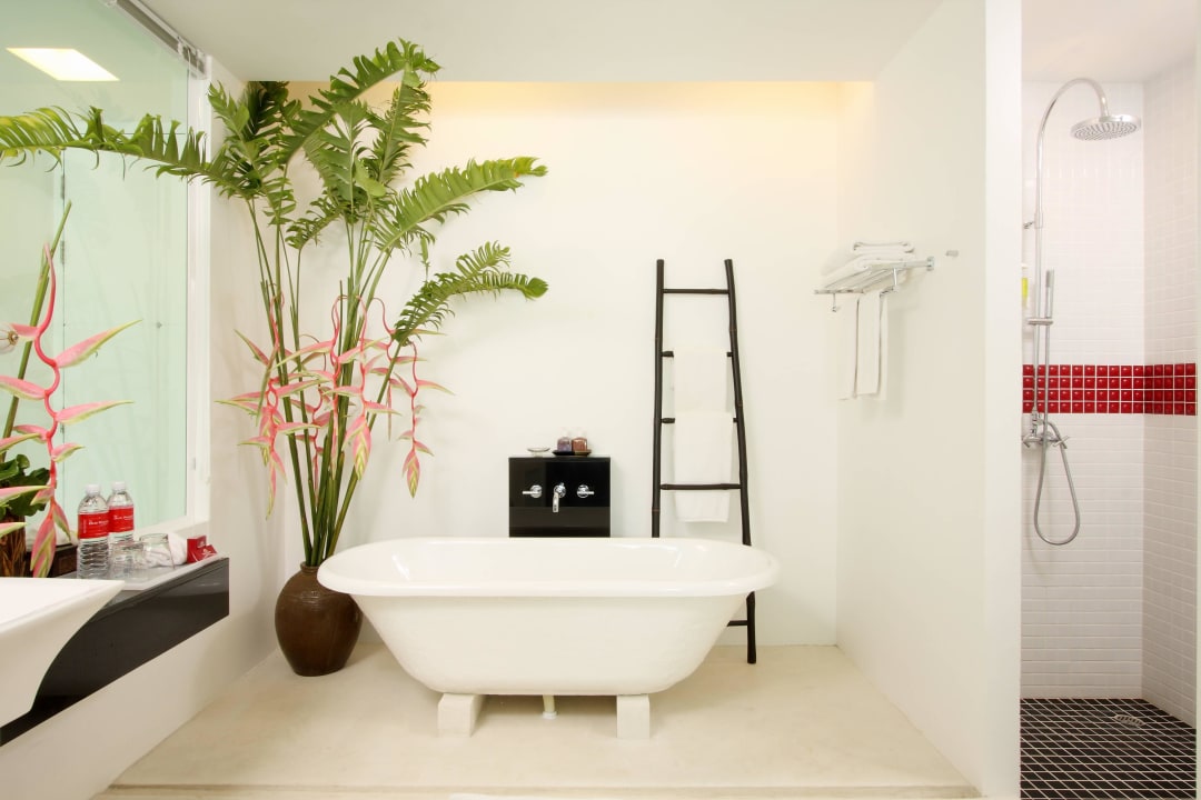 Deluxe Pool Access Serene Wing The Old Phuket - Karon Beach Resort