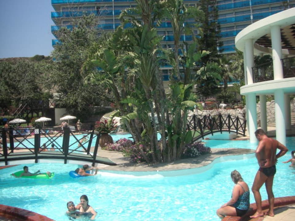 Badespass am Pool Hotel Calypso Beach