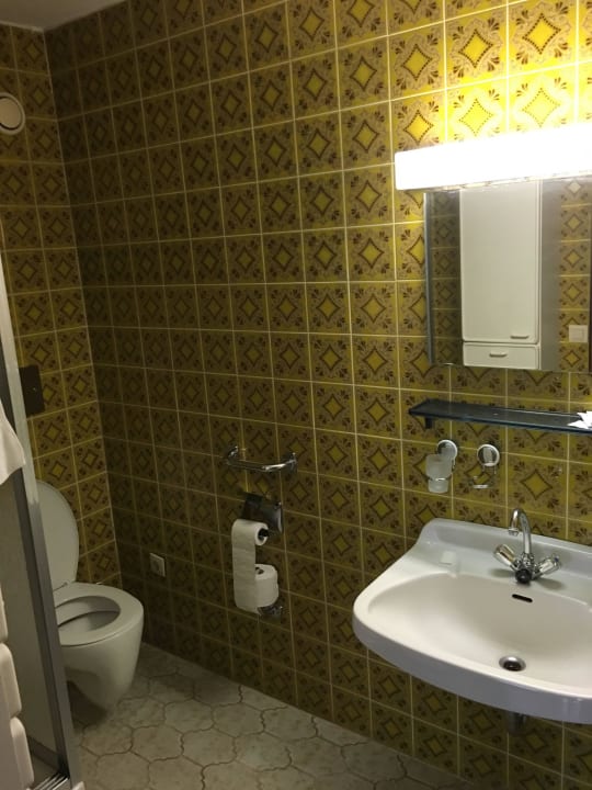 Uralt-Bad Nr. 1 des Schlafzimmer 1 Hotel Landgut Stetter