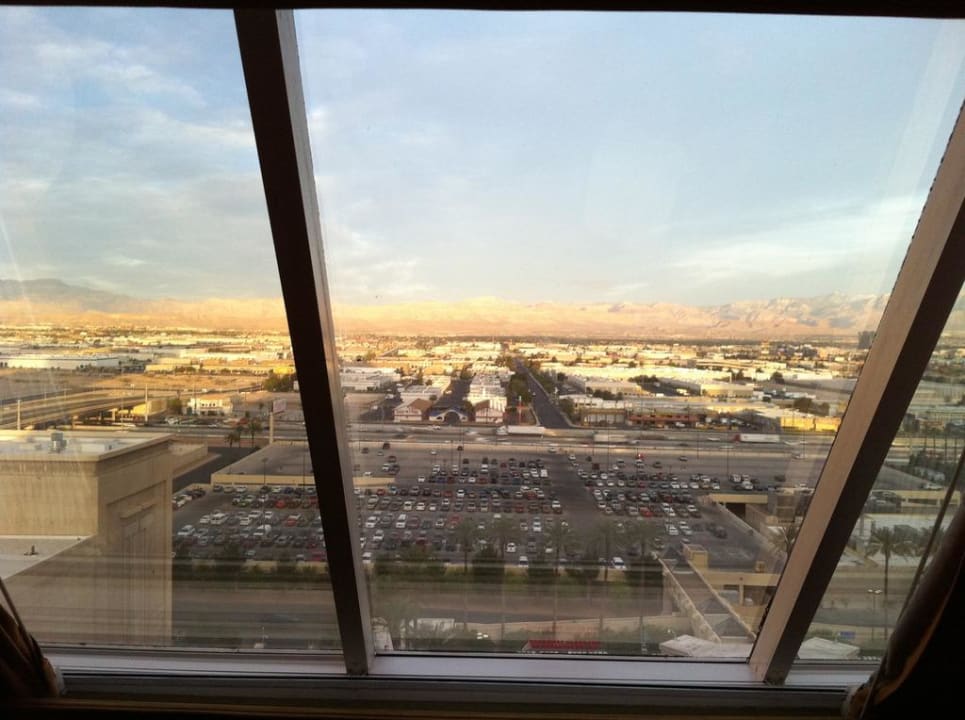 Blick aus dem Zimmer, 17ter Stock! Luxor Hotel & Casino