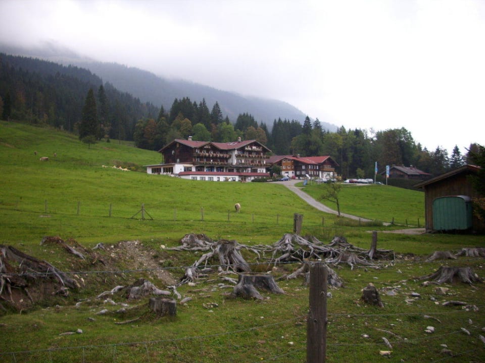 Blick von der Straßenseite Hotel Edelsberg Berktold & Berktold GbR