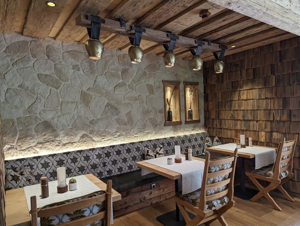 Gastro Alm- & Wellnesshotel Alpenhof