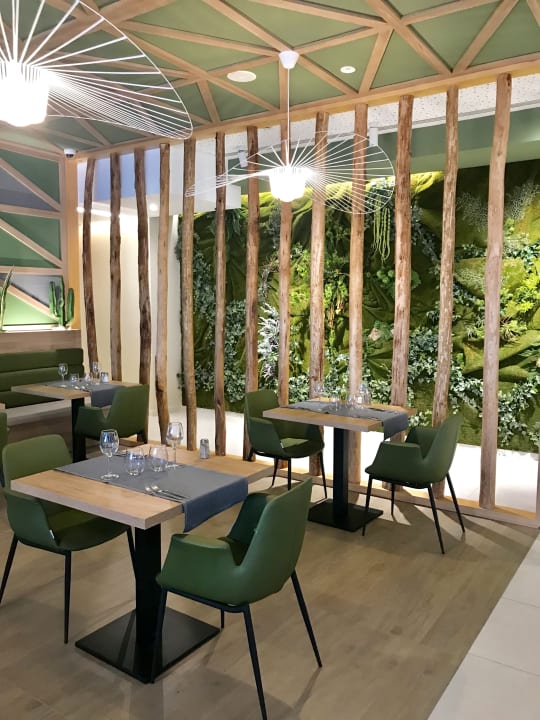 Gastro Club Maspalomas Suites & SPA