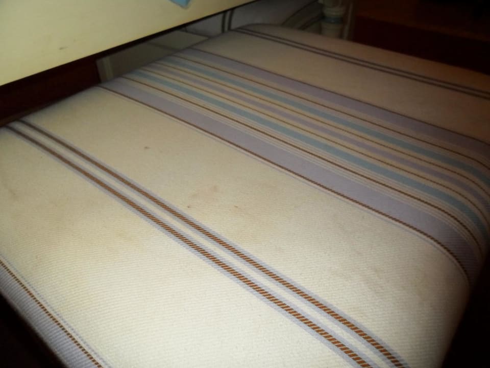 Sitzmöglickeit - Bitteschön  Diar Lemdina Hotel