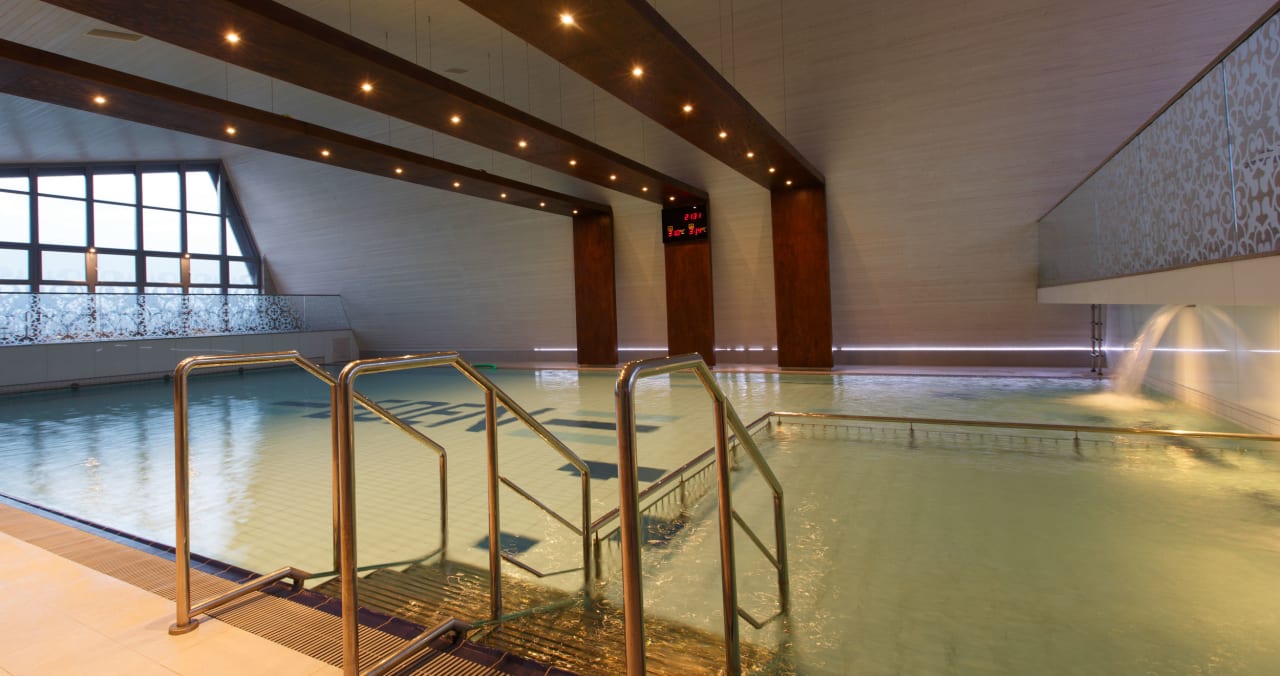 Pool Eden Resort & Spa