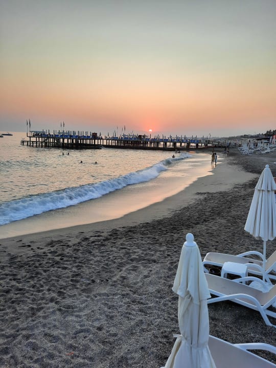 Strand Quattro Family Club Dem Hotel