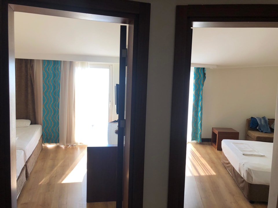 Zimmer Seaden Sea World Resort & Spa