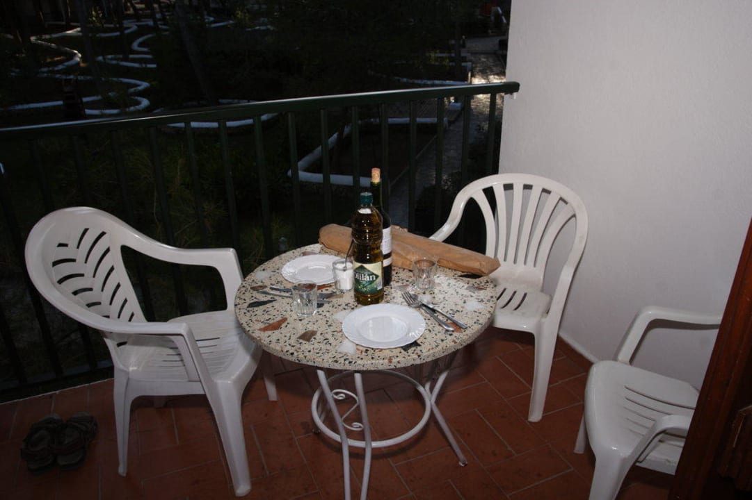Essen auf dem Balkon Sol Parc Hotel-Apartments