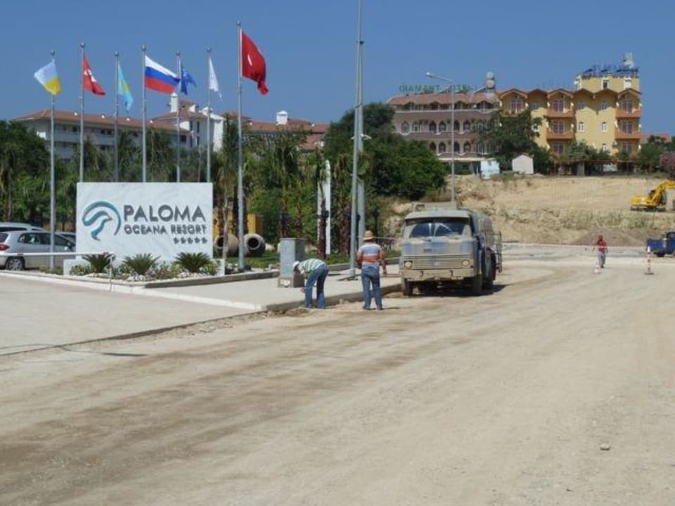 Bauarbeiten vor Hotel Hotel Defne Garden