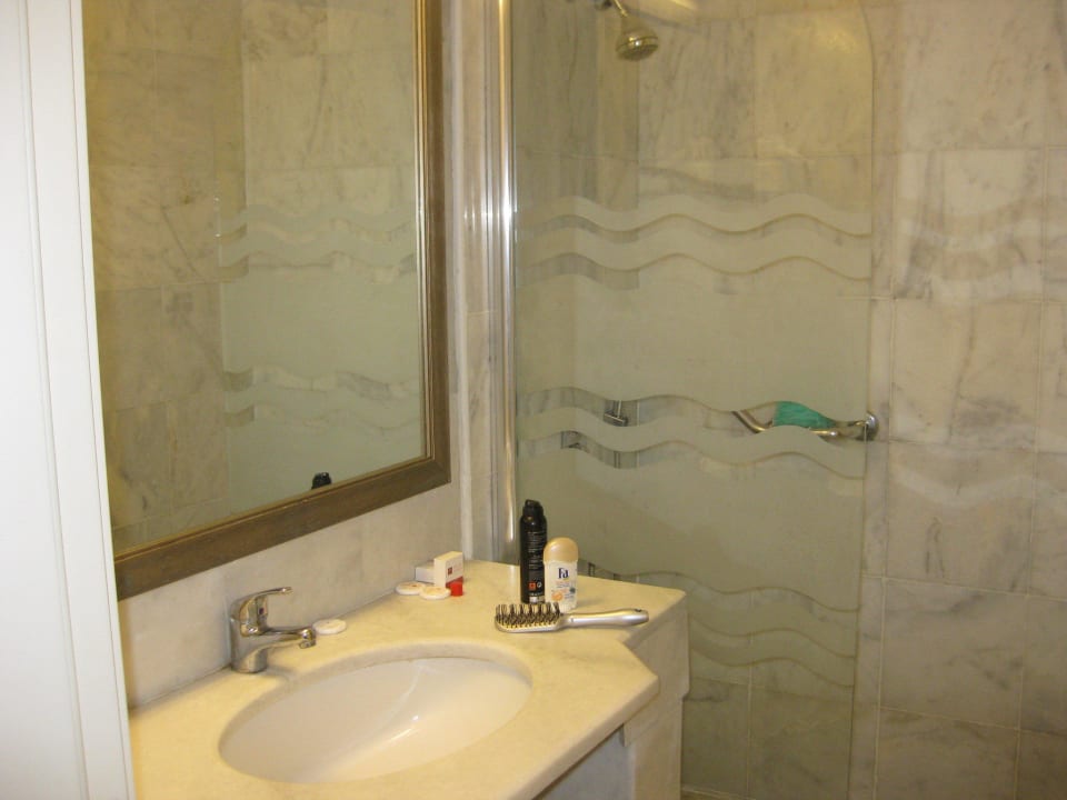 Bad Dusche Oscar Resort Hotel