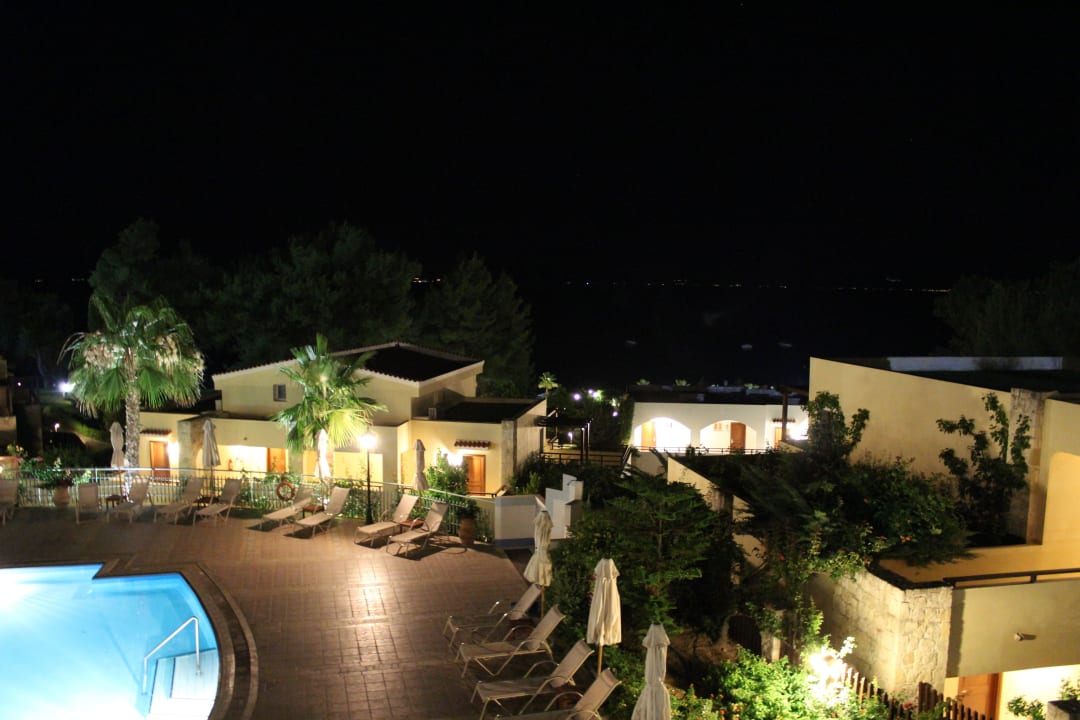 Bei Nacht Aegean Melathron Thalasso Spa Hotel
