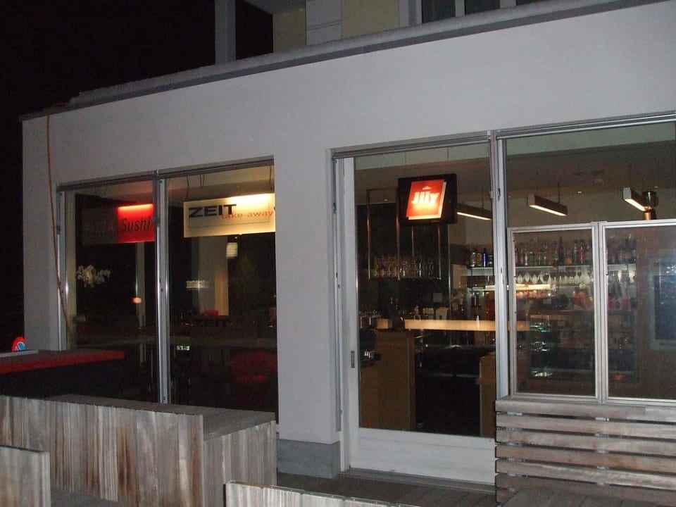 Außenansicht vom Take-Away im Hotel Laudinella Hotel Laudinella