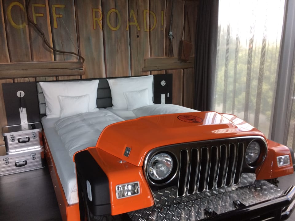 Zimmer V8 Hotel Classic Motorworld Region Stuttgart