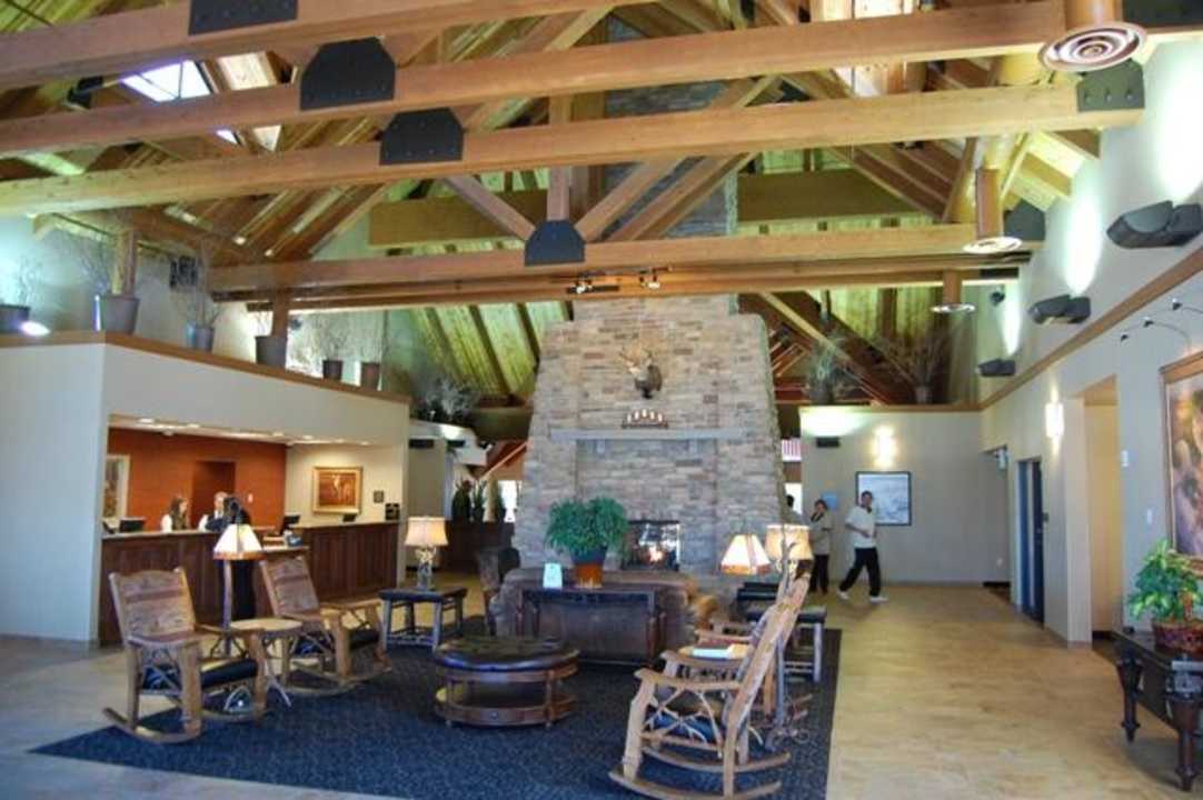 Rezeption, Lobby mit Kamin Best Western Plus Hotel Bryce Canyon Grand