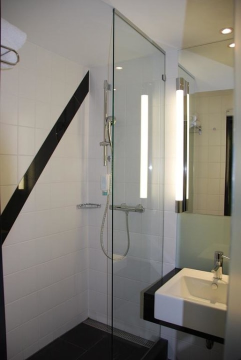 Badezimmer Holiday Inn Bern - Westside