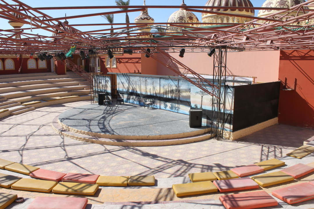 Theater Pickalbatros Alf Leila Wa Leila Resort - Neverland Hurghada