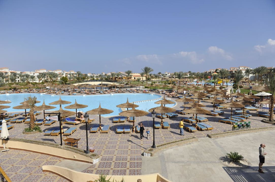 Widok na baseny Pickalbatros Dana Beach Resort - Hurghada
