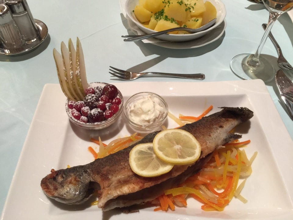 Forelle Gärtnerin Art Hotel Alpina