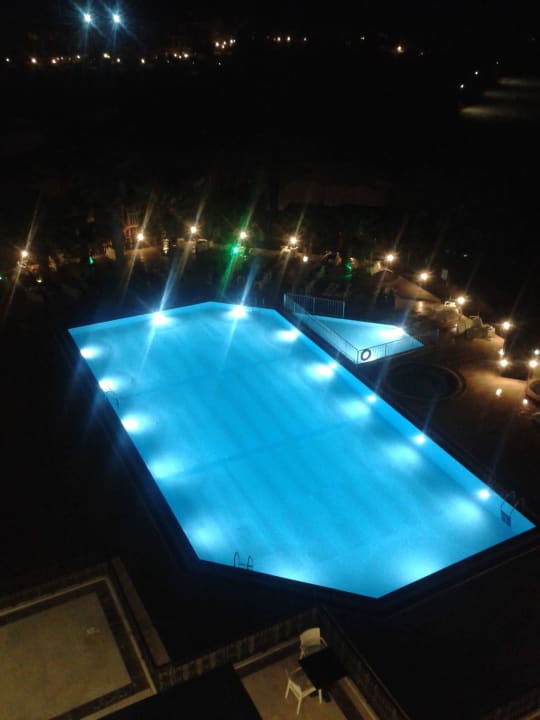 Bei Nacht Design Plus Seya Beach Hotel