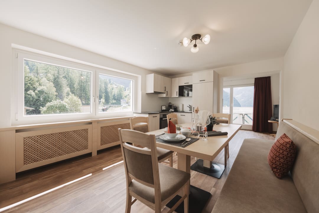 Zimmer Wellness Aparthotel Panorama Alpin