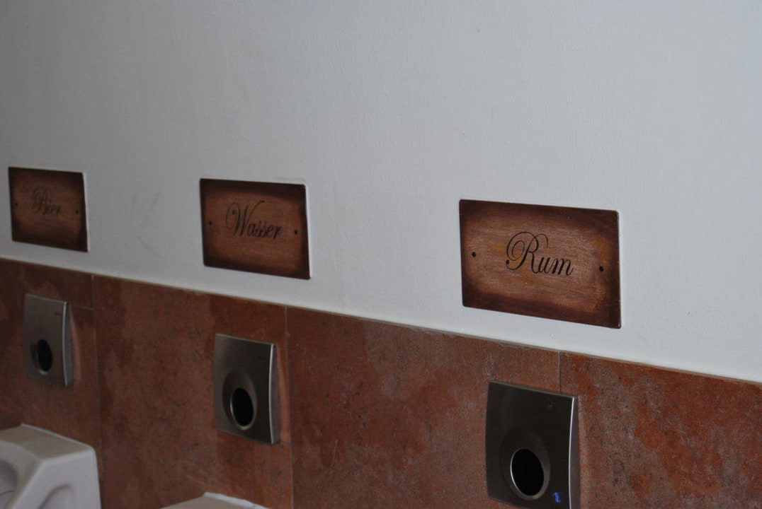 Männerklo Heide Park Abenteuerhotel