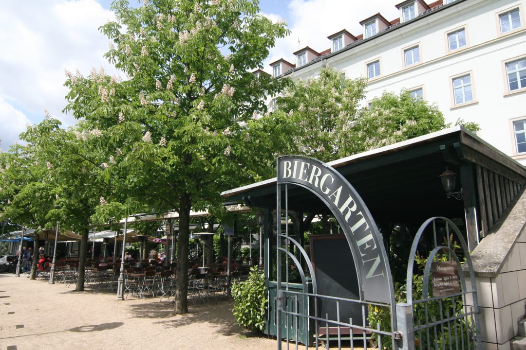 Außenansicht Hotel Am Waldschlösschen