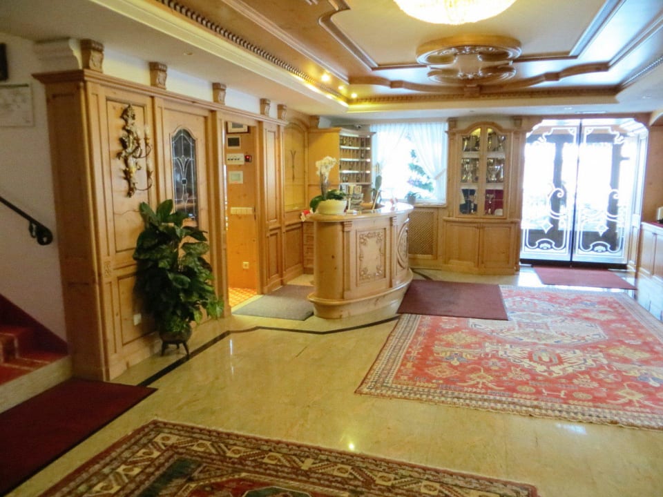 Rezeption Hotel Interski