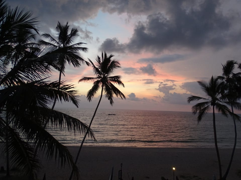 Strand Shinagawa Beach