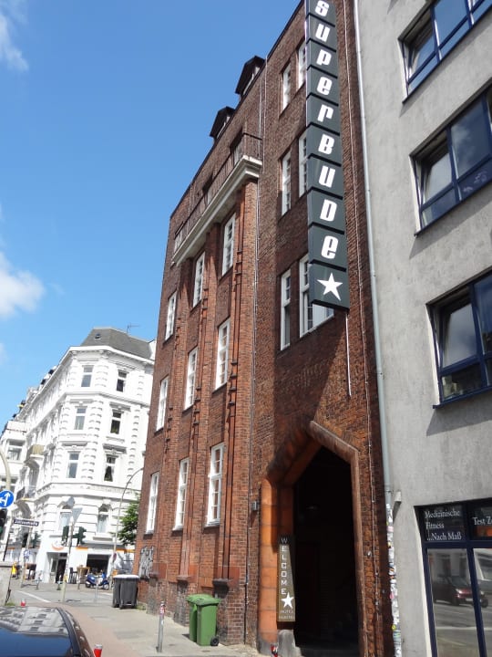 Von außen Hostel Superbude St.Pauli