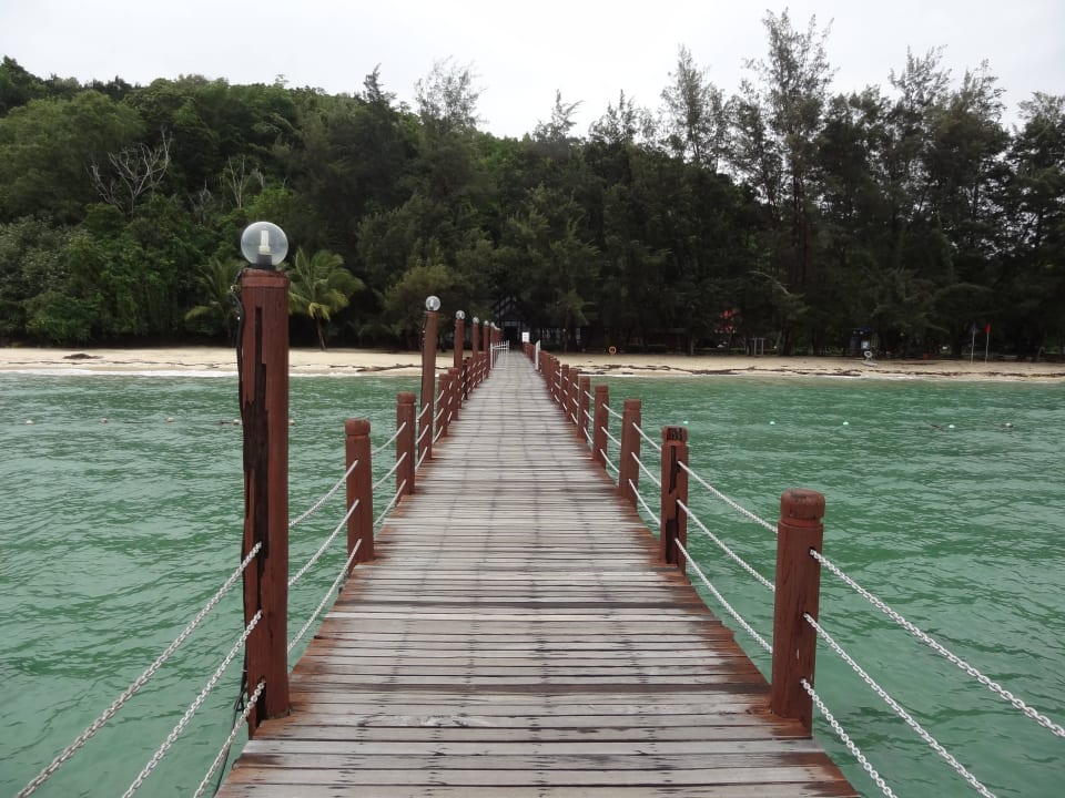 Pomost dla łodzi Hotel Manukan Island Resort