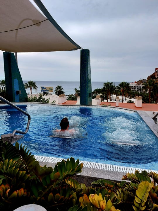 Pool Apartments Curasol