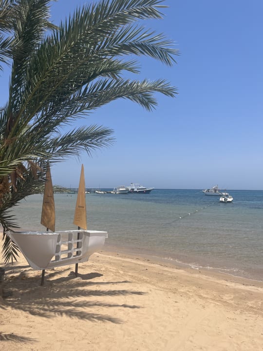 Strand Lotus Bay Beach Resort