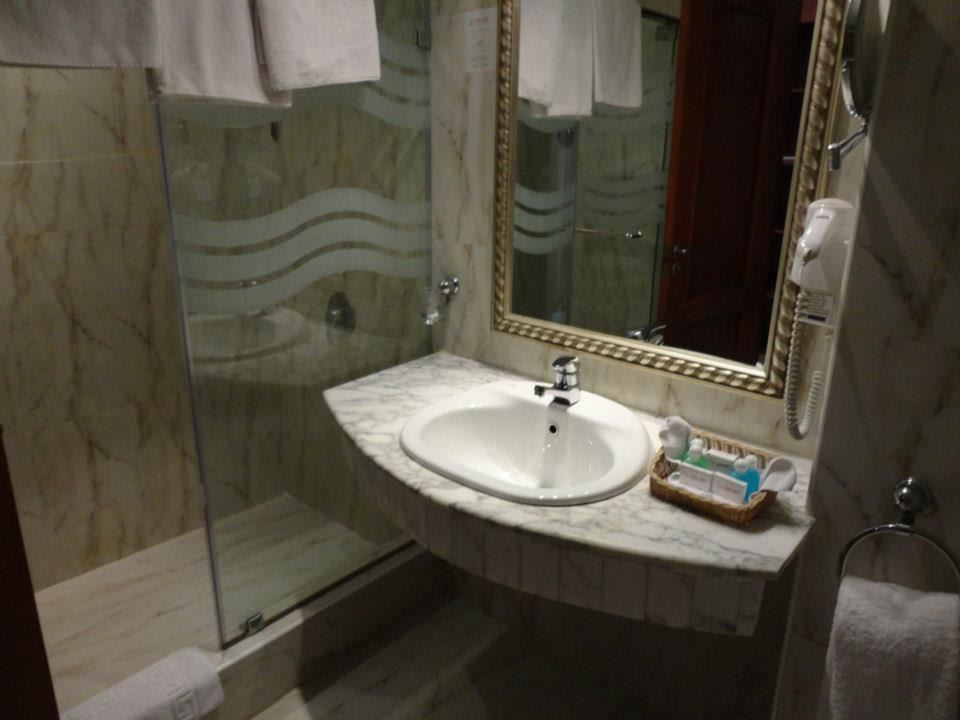 Badezimmer Titanic Beach Spa & Aqua Park