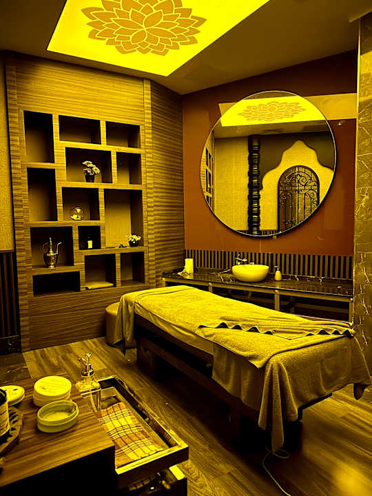 Sonstiges Adalya Elite Lara