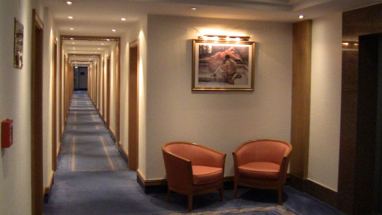 Vor dem Fahrstuhl Müggelseeperle Hotel & Conference Berlin