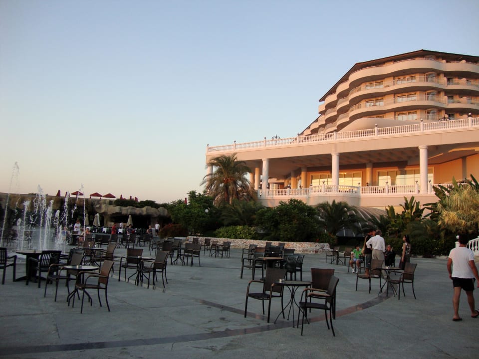 Hotel od strony basenów Starlight Resort Hotel