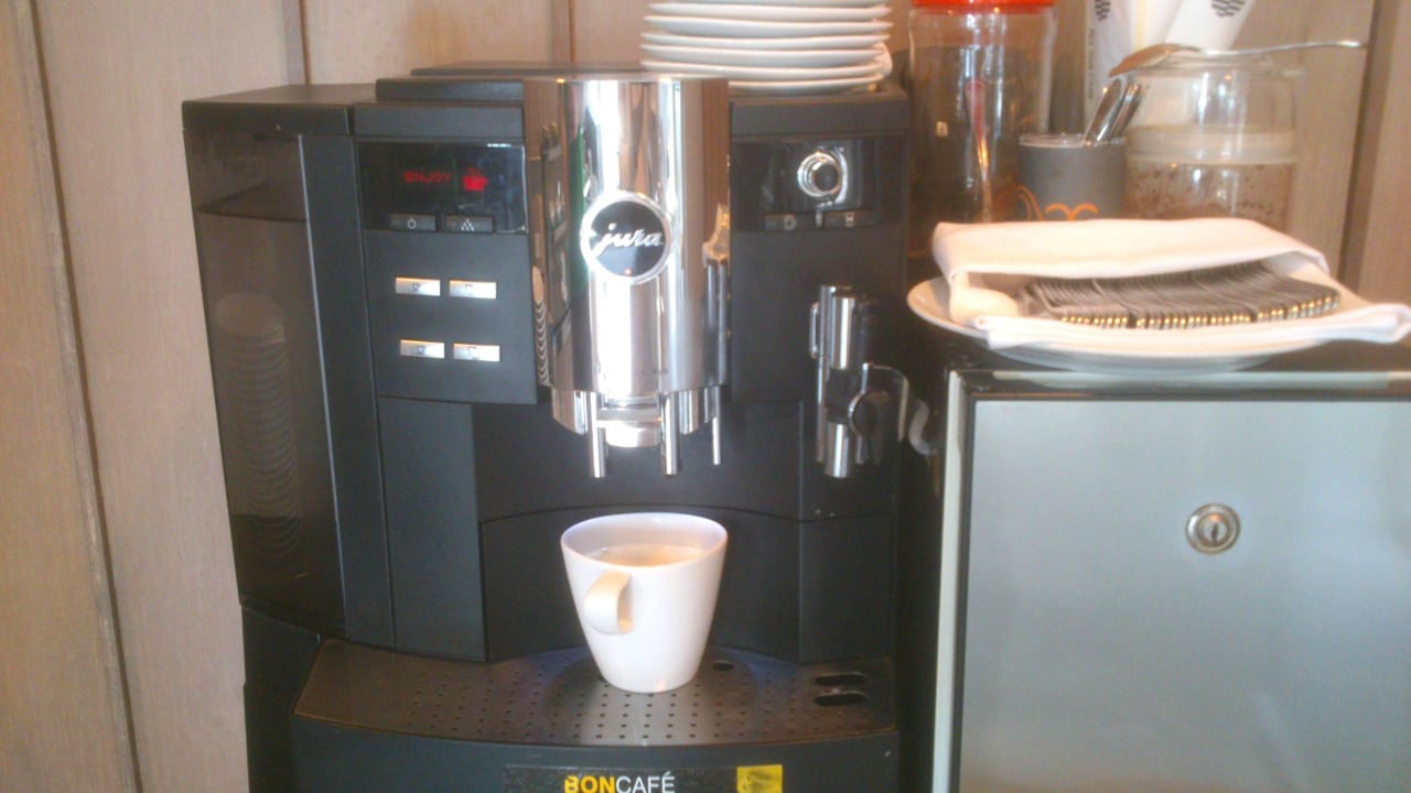 Sunset Lounge: Kaffeemaschine Pullman Pattaya Hotel G