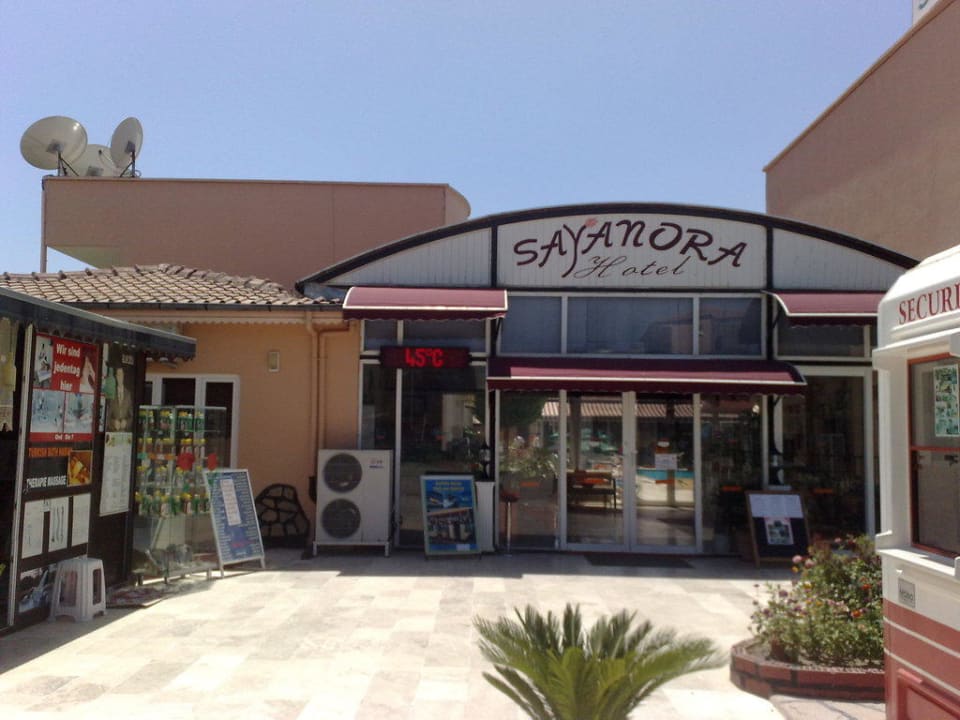 44 Grad Sayanora Hotel